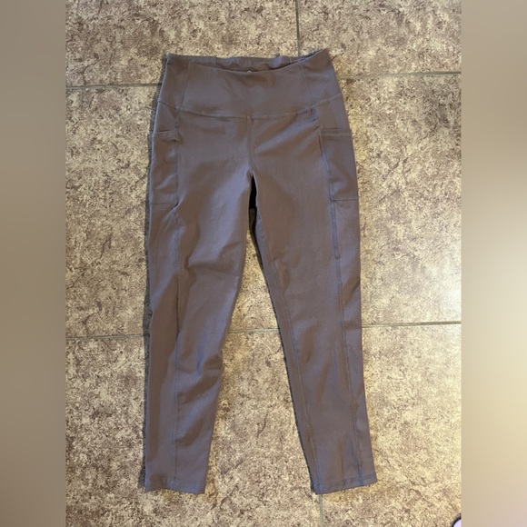 Brown Workout Leggings Size Medium - Picture 2 of 4